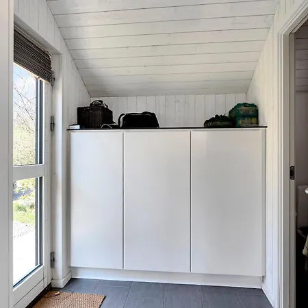 Vakantiehuis Within Walking Distance To The Water Vejby